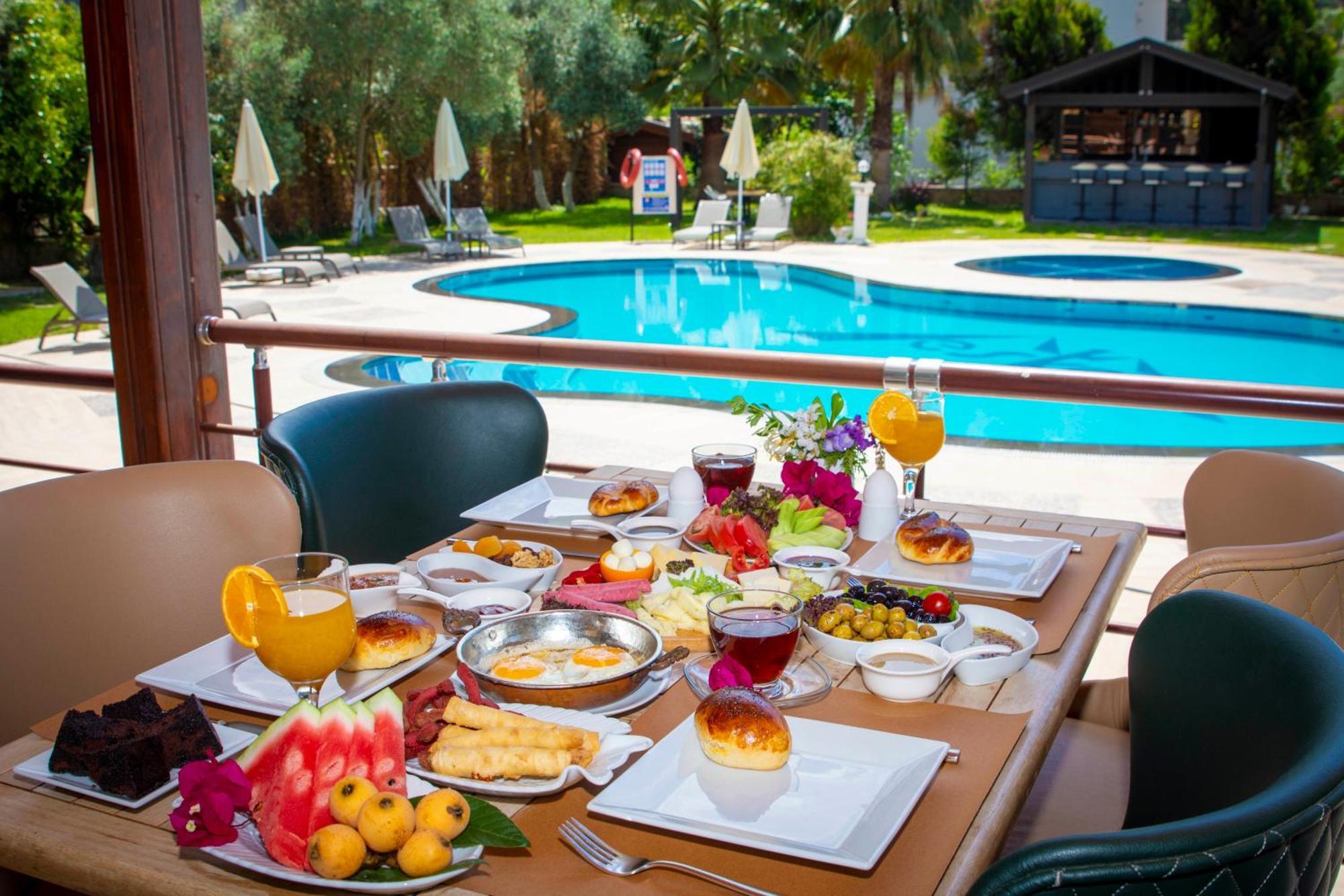 Mesken Inn Hotel Göcek Exteriör bild