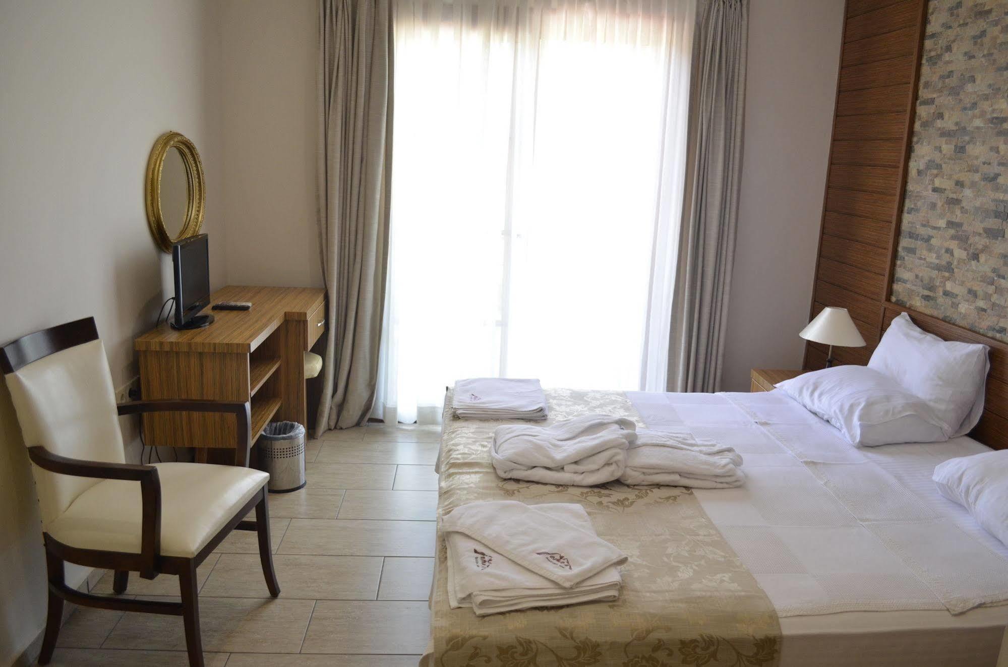 Mesken Inn Hotel Göcek Exteriör bild